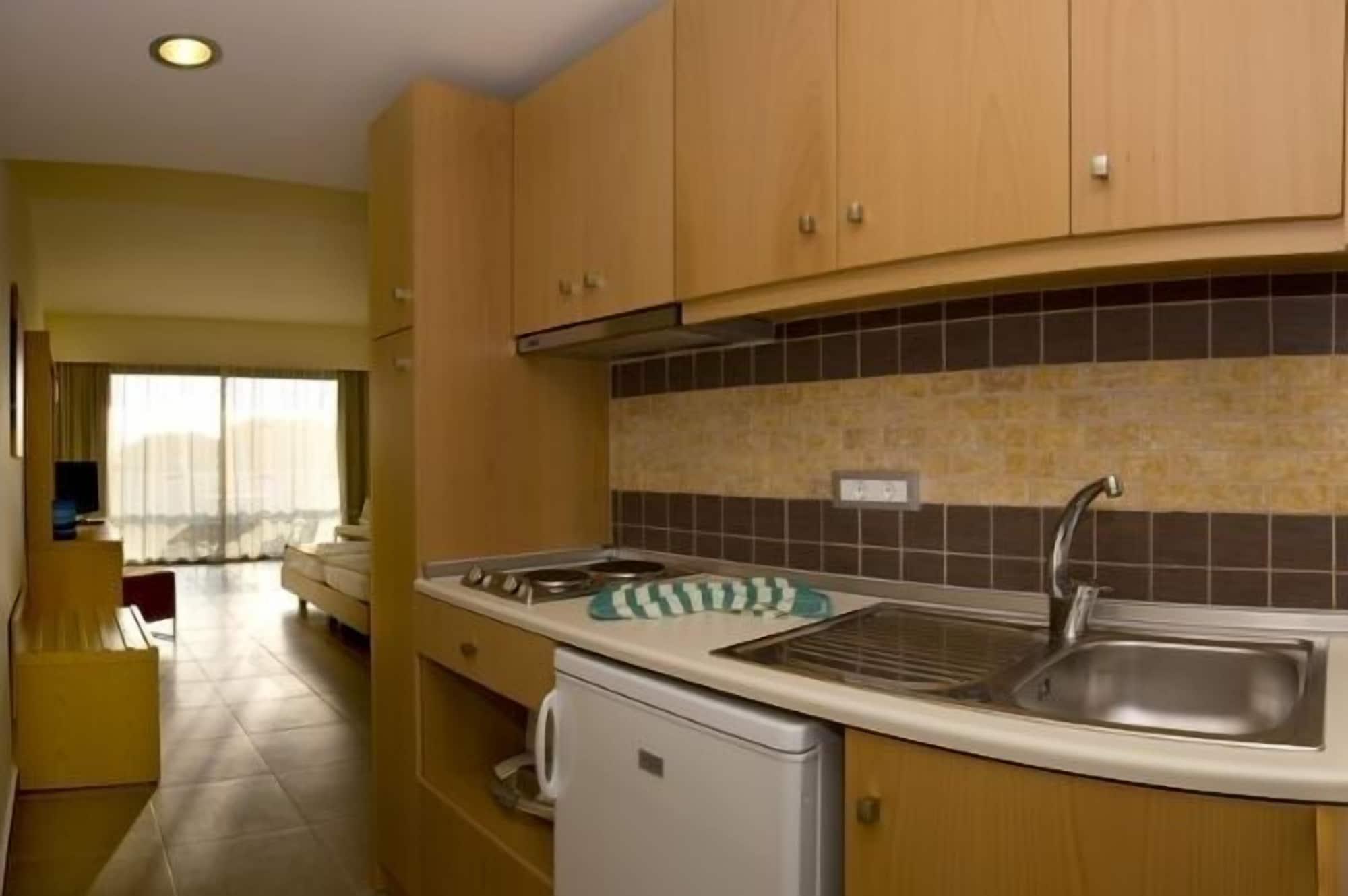 Island Blue Hotel Pefki Екстериор снимка