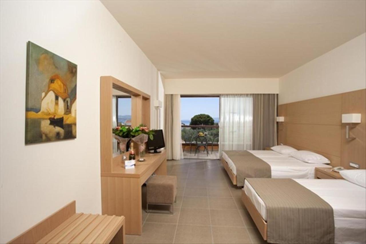 Island Blue Hotel Pefki Екстериор снимка